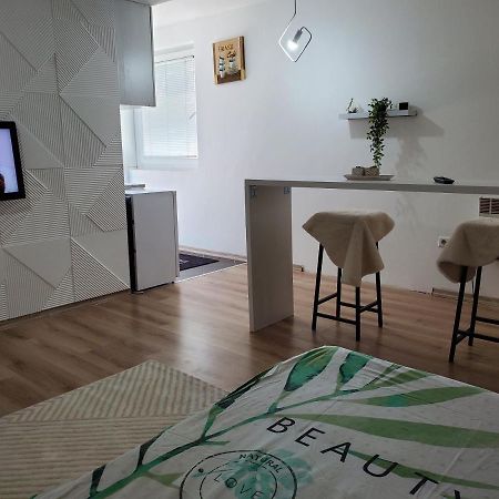 Sleep And Drive Apartment Sarajevo Bagian luar foto